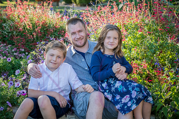 Lucy and family 2022 0273