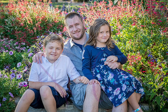 Lucy and family 2022 0276