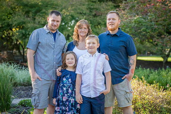 Lucy and family 2022 0100