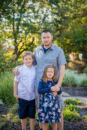 Lucy and family 2022 0070