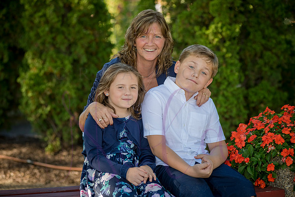 Lucy and family 2022 0014