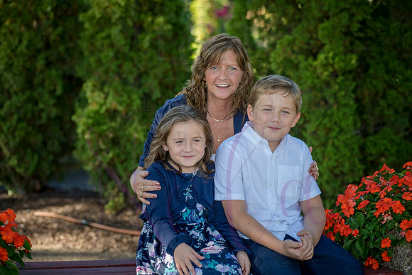 Lucy and family 2022 0016