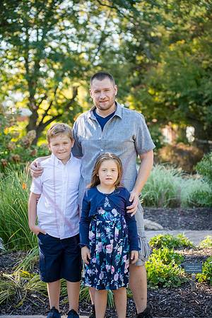 Lucy and family 2022 0069