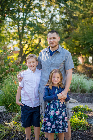 Lucy and family 2022 0080