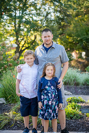 Lucy and family 2022 0068