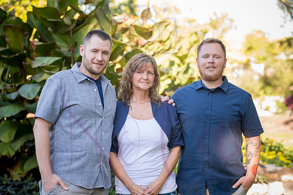 Lucy and family 2022 0181