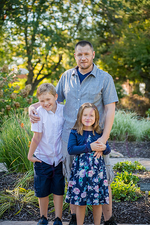 Lucy and family 2022 0073