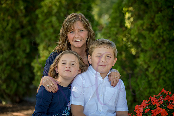 Lucy and family 2022 0017