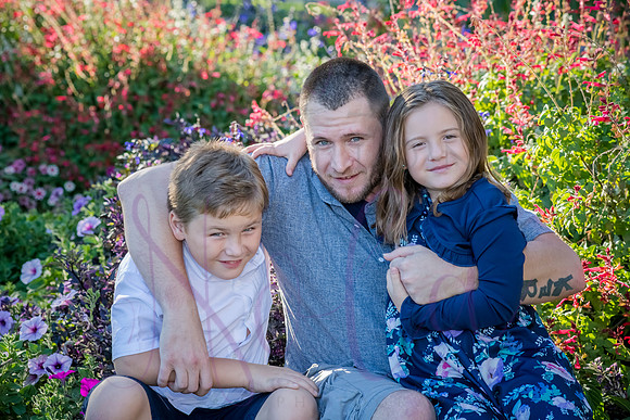 Lucy and family 2022 0283