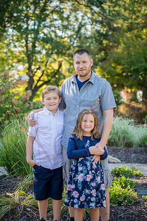 Lucy and family 2022 0071
