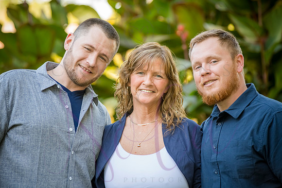 Lucy and family 2022 0189