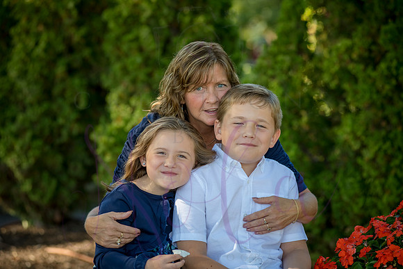 Lucy and family 2022 0020