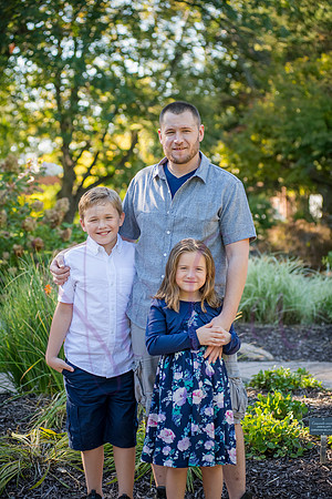 Lucy and family 2022 0077
