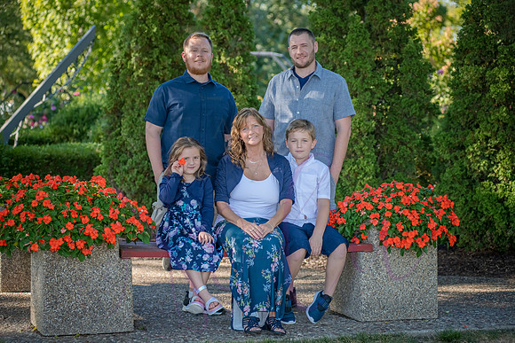 Lucy and family 2022 0025