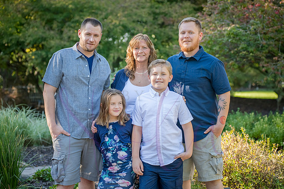 Lucy and family 2022 0084
