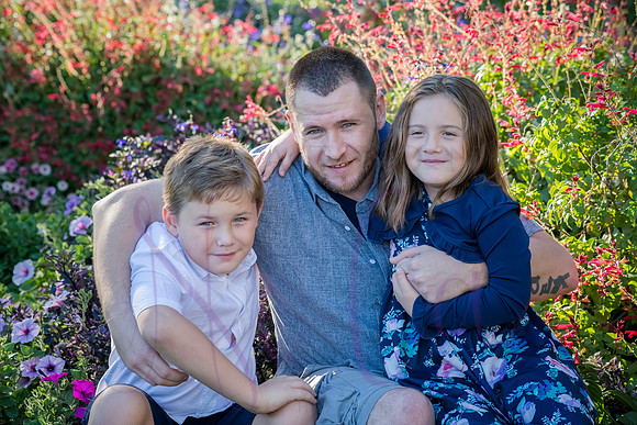 Lucy and family 2022 0285