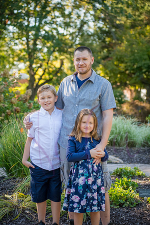 Lucy and family 2022 0082
