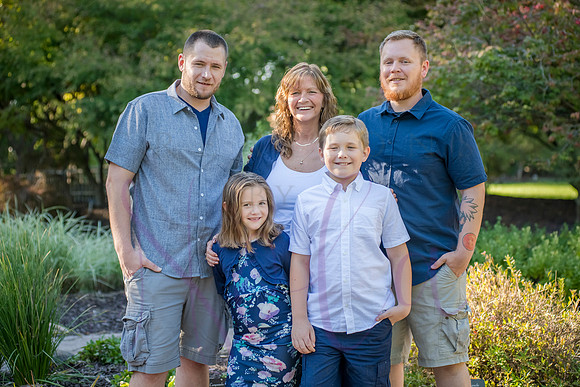 Lucy and family 2022 0086