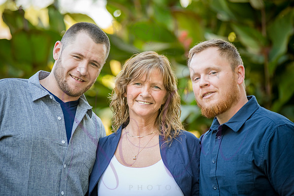 Lucy and family 2022 0190