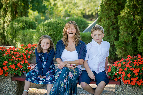 Lucy and family 2022 0031