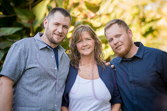 Lucy and family 2022 0187