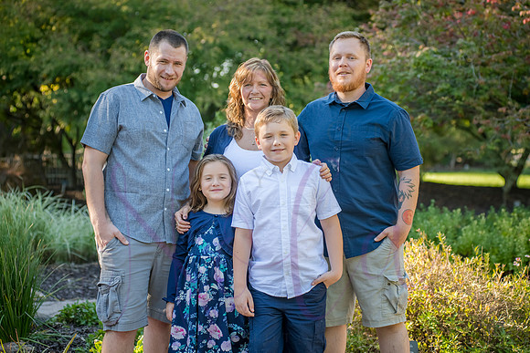 Lucy and family 2022 0096