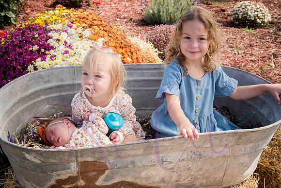 Katlin and girls 2023 0195