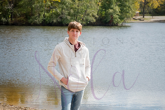 Keaton senior pics 0203