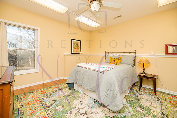 Betsy Shady Hills 0120