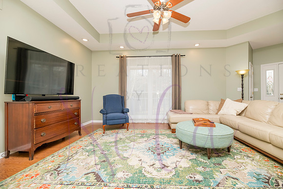 Betsy Shady Hills 0141