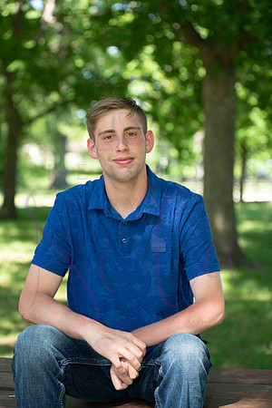 Hagen senior pics 0009