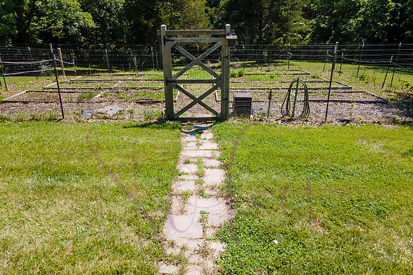 Betsy Shady Hills 2025 0101