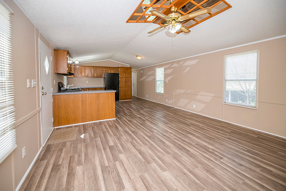 147 Creekwood 0040
