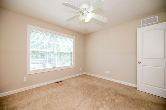 Lori 4405 Ferndale 0044