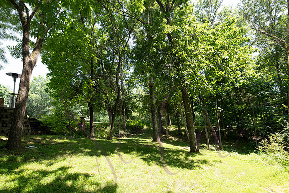 Betsy 6303 Old Village 0075