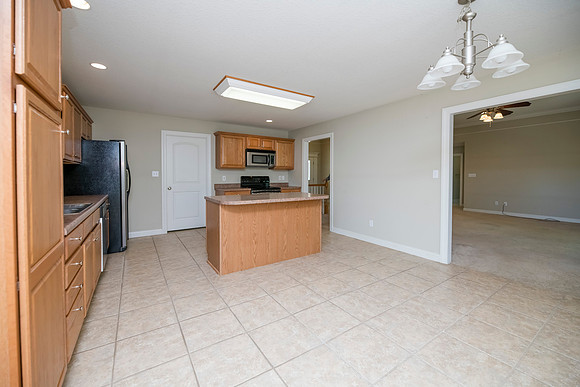 Lori 4405 Ferndale 0014