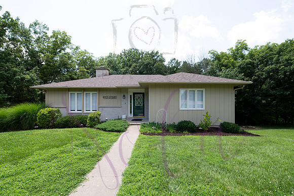 Betsy 6303 Old Village 0001