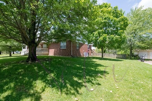Lori Redwood Ashland 0015