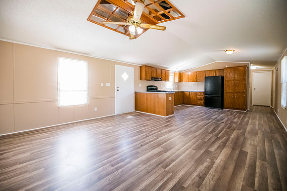 147 Creekwood 0057