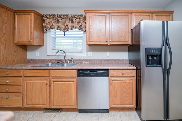 Lori 4405 Ferndale 0008