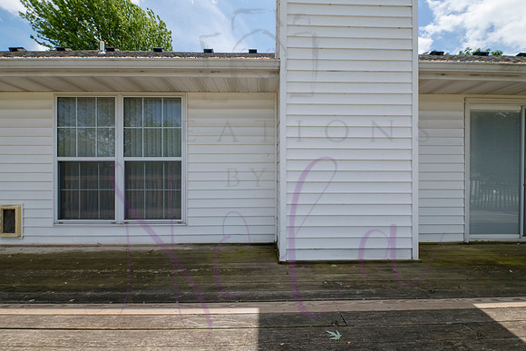 Lori Redwood Ashland 0112