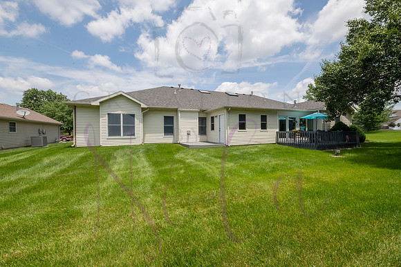 Betsy Augusta 0011
