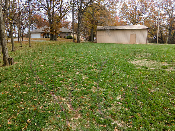Don Emery Howard Orchard 0148